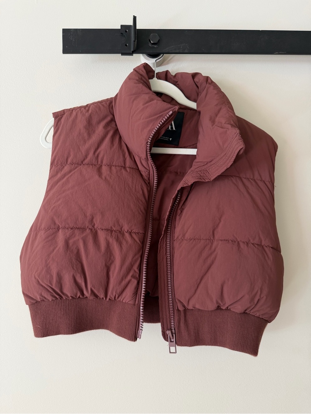 Zara Cropped Quilted Puffer Vest